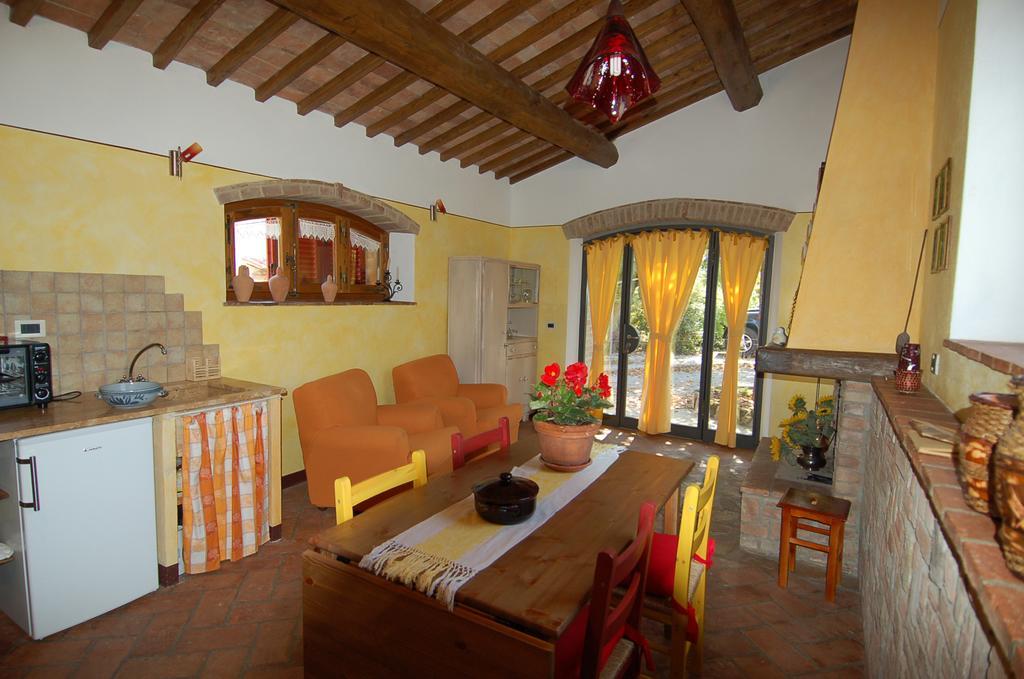 La Capanna Di Panpepato Villa Rosia Szoba fotó